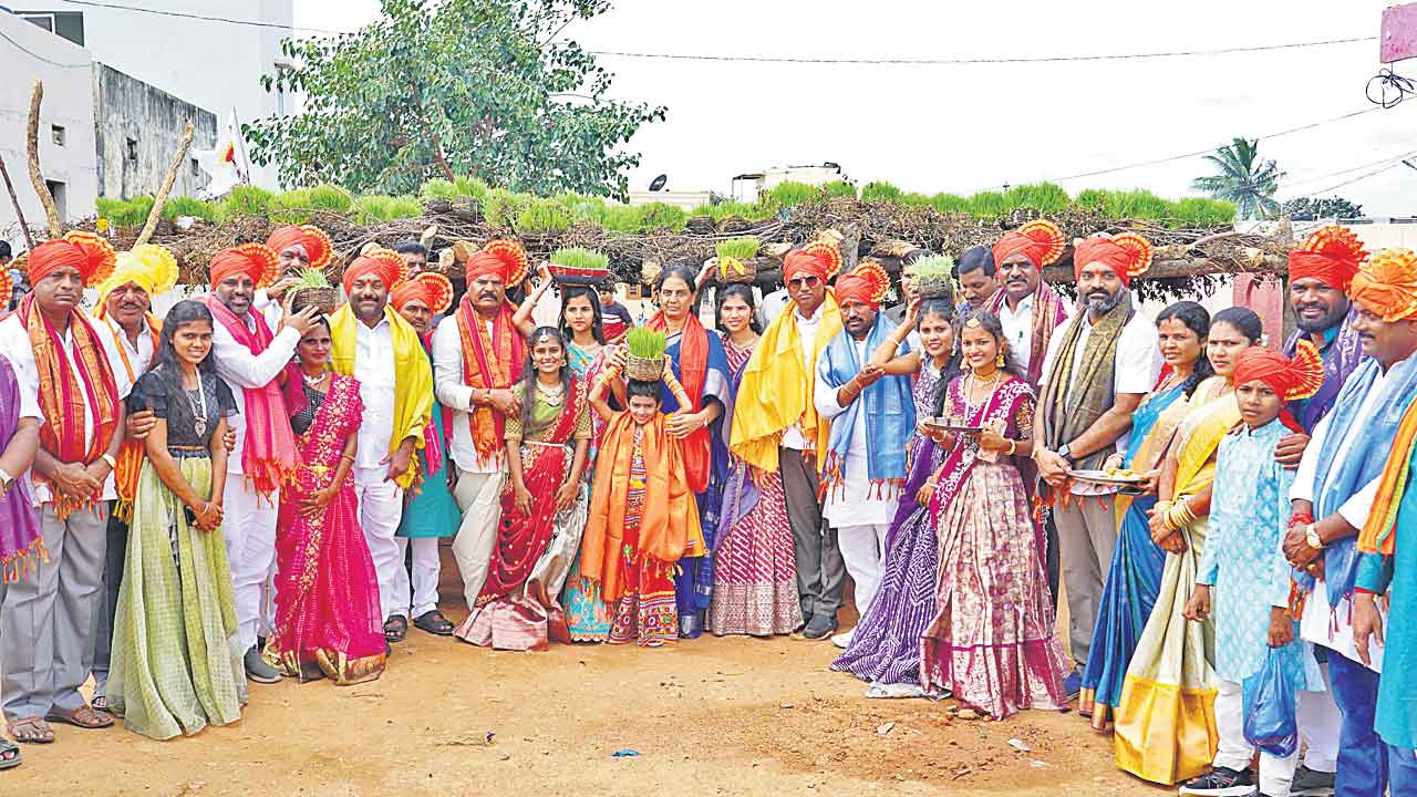 గిరిజనుల సంస్కృతికి ప్రతీక తీజ్‌