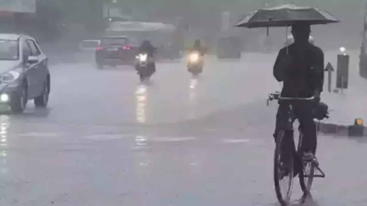 AP Weather | బంగాళాఖాతంలో మరో అల్పపీడనం.. కోస్తా జిల్లాలకు భారీ వర్షసూచన