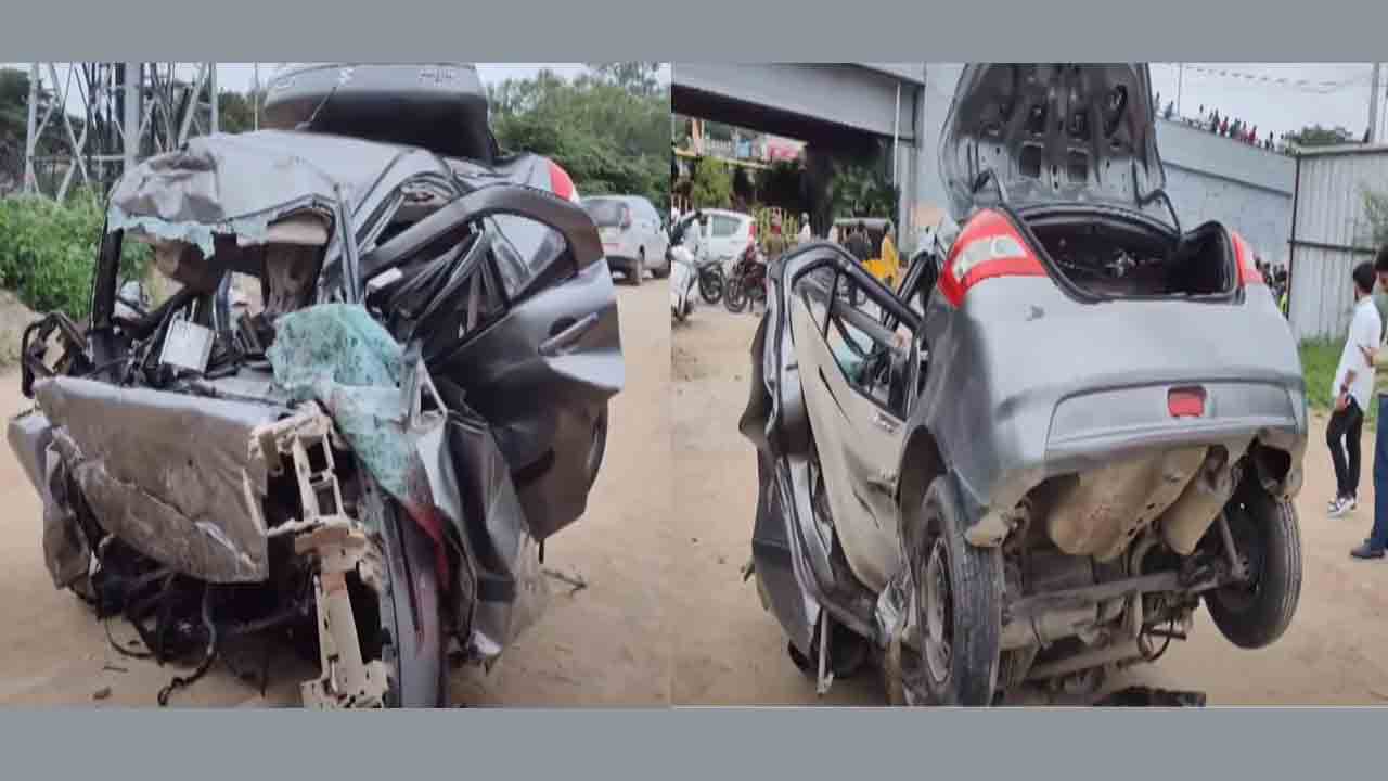 Road Accident | రాయదుర్గంలో ఘోర రోడ్డు ప్రమాదం.. ఫ్లై ఓవర్‌ గోడను ఢీకొట్టి నుజ్జునుజ్జు అయిన కారు