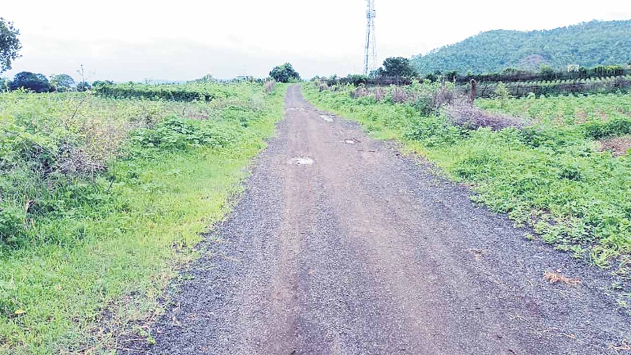 నిధులున్నా నిర్లక్ష్యమేనా!