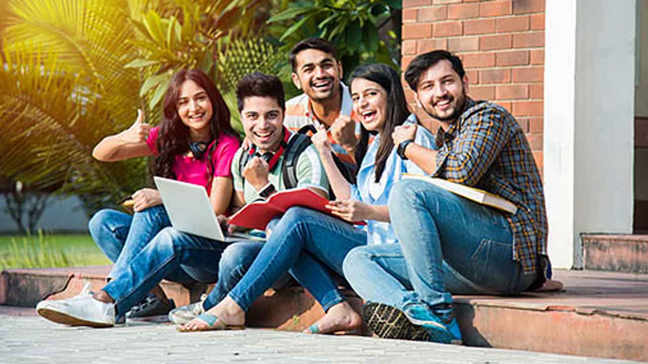 హ్యాండ్లూమ్‌ టెక్నాలజీ కోర్సులో ప్రవేశాలు