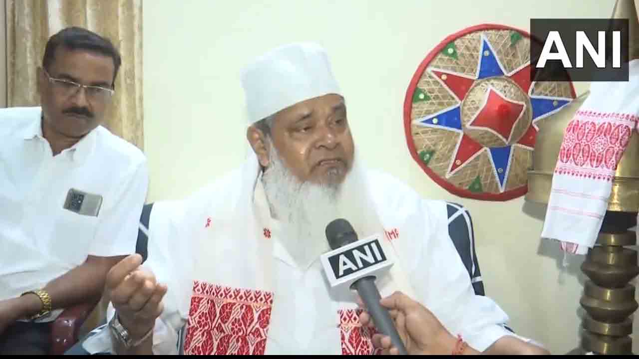 Badruddin Ajmal | ఇది ప్రజాస్వామ్యం..హిట్లర్ కాలం కాదు : బీజేపీపై విరుచుకుపడిన ఏఐయూడీఎఫ్‌ చీఫ్‌
