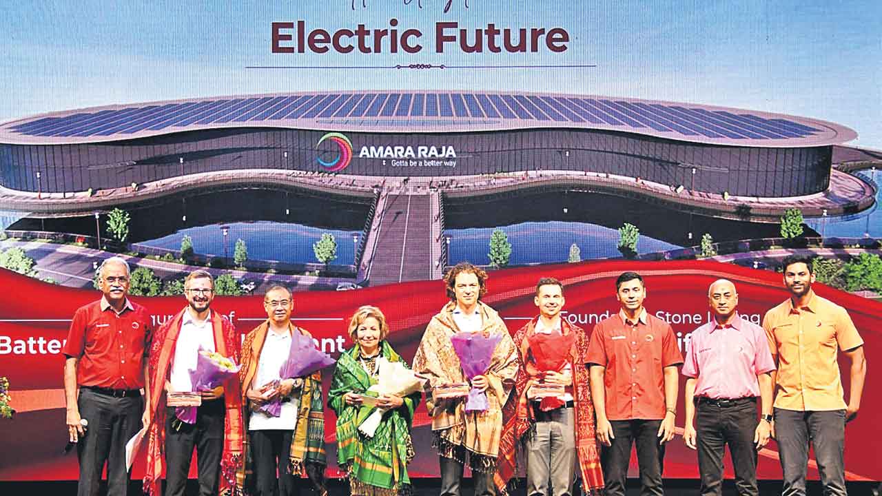 Galla Jayadev | రాయితీలు ఇవ్వకపోతే వెళ్లిపోతం.. రేవంత్‌ సర్కార్‌కు అమరరాజా బ్యాటరీ అధినేత అల్టిమేటం