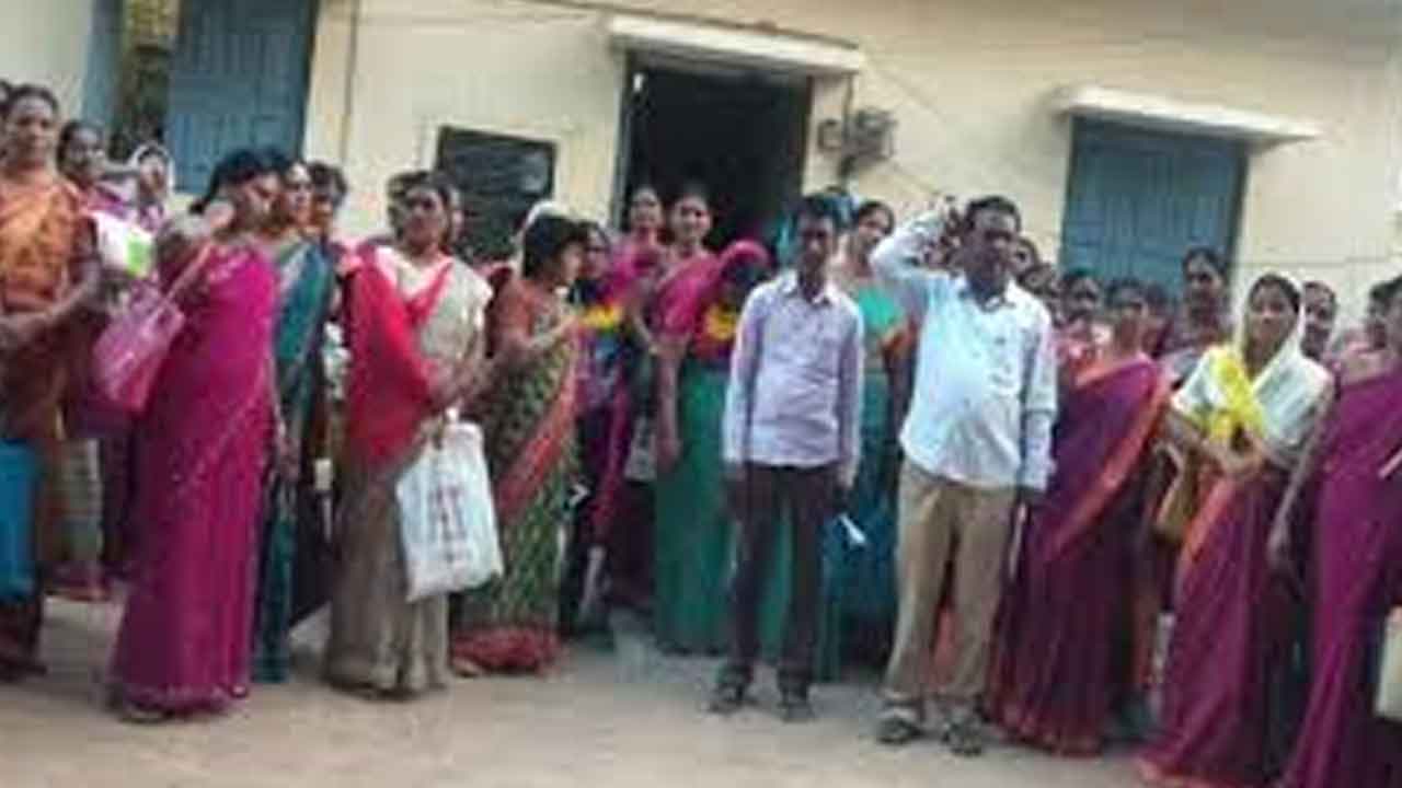 Anganwadi | వేతన పెంపు, క్రమబద్ధీకరణను పట్టించుకోని సర్కారు.. అంగన్వాడీల ఆగ్రహజ్వాల!