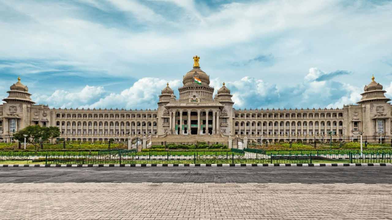 Metropolitan Cities | అలాంటి ప్రతిపాదనేదీ లేదు.. బెంగళూరుకు మెట్రో సిటీ హోదాపై కేంద్రం