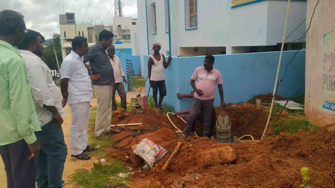 మిషన్‌ భగీరథ నీటి విడుదల