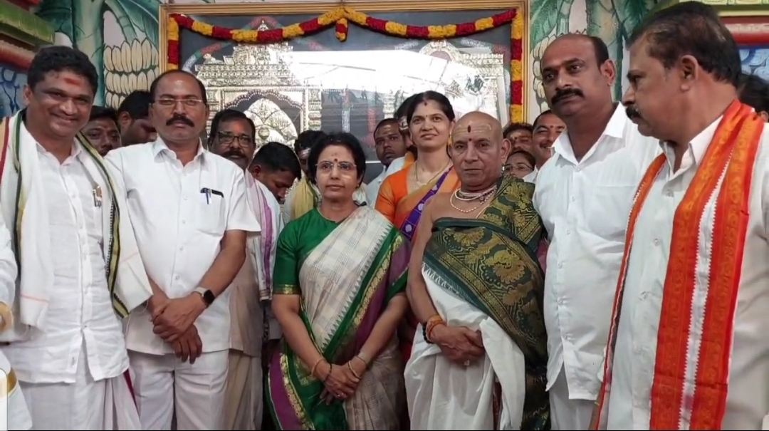 Bhuvaneshwari 01