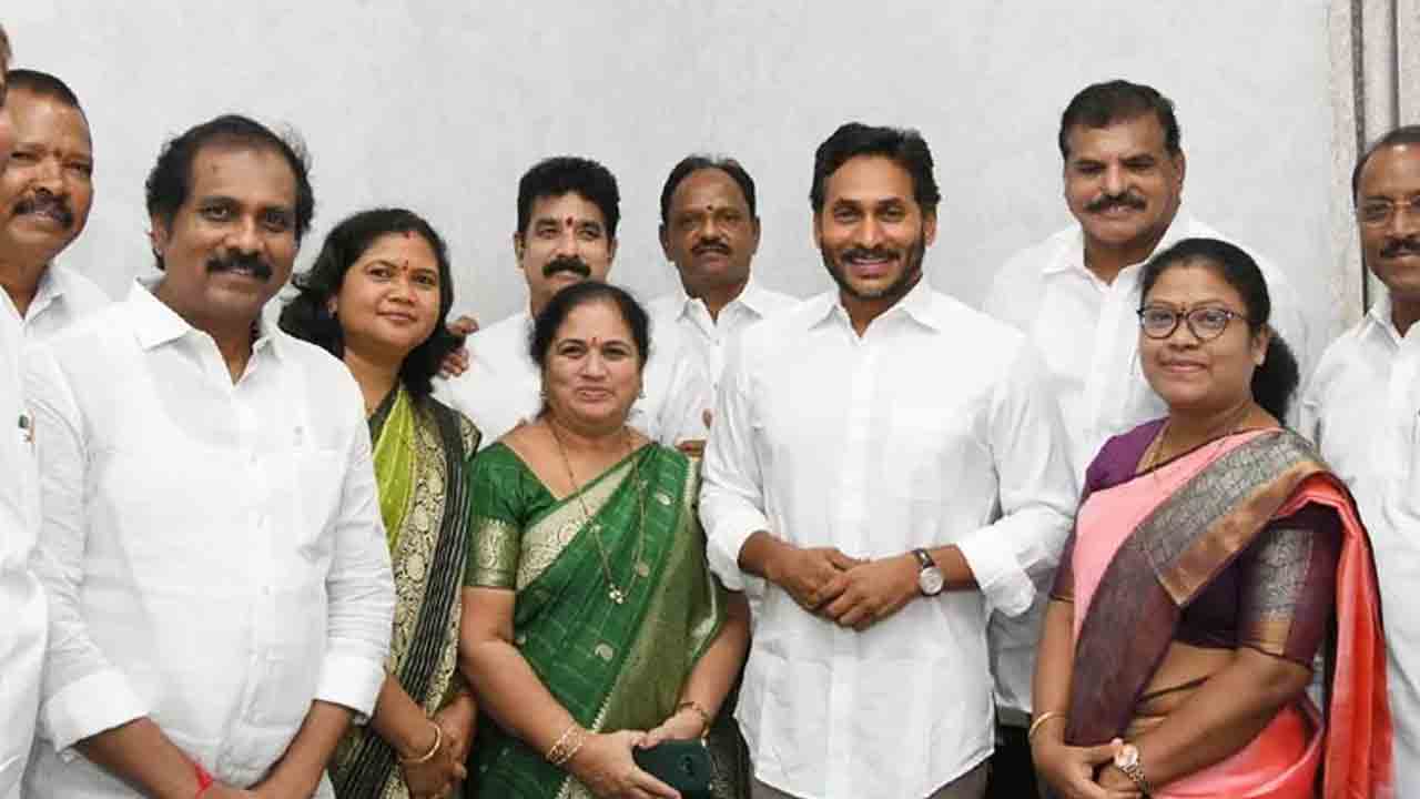 Botsa Satyanarayana | విశాఖ ఎమ్మెల్సీగా బొత్స సత్యనారాయణ ప్రమాణం