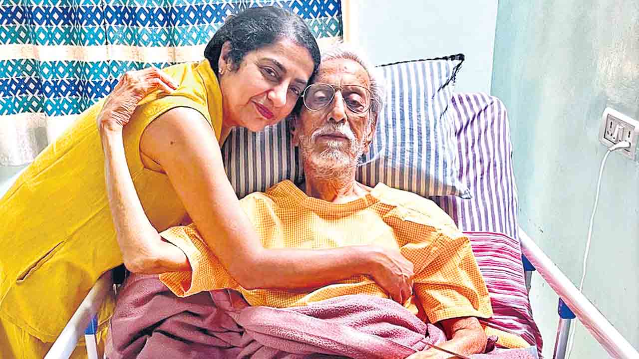 నాన్న కోలుకుంటున్నారు