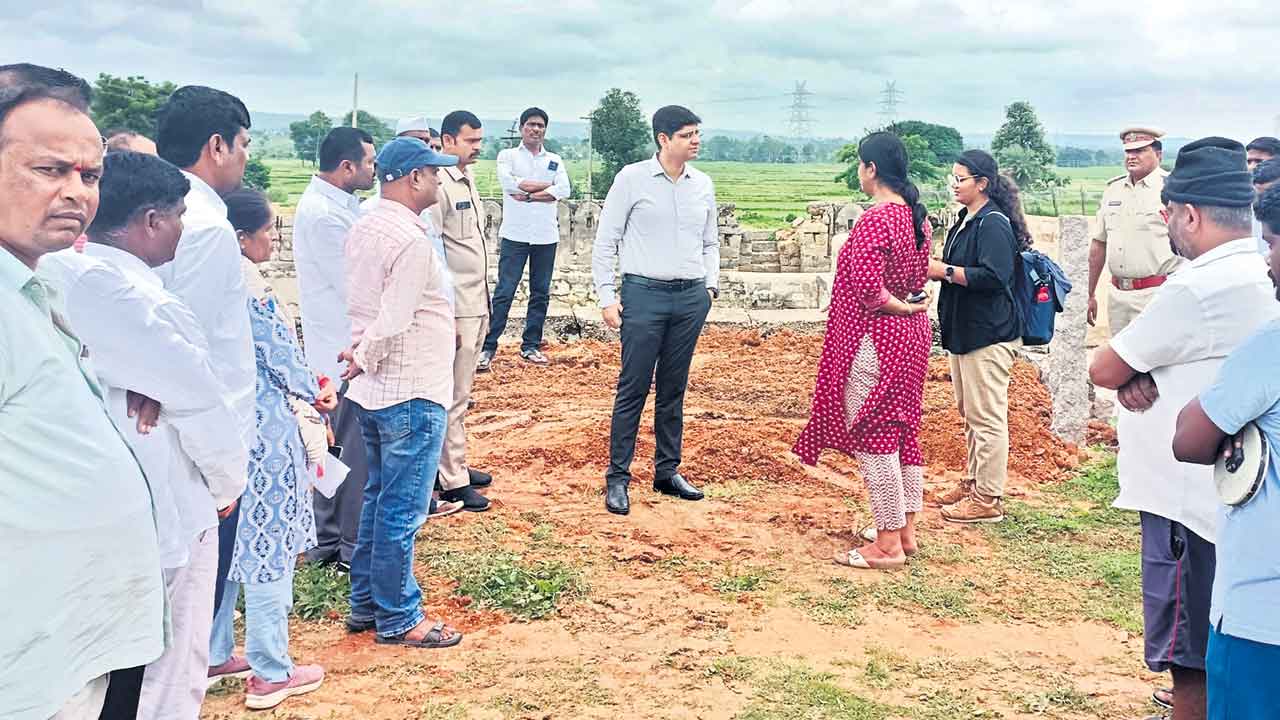 నిర్లక్ష్యం వహిస్తే చర్యలు తప్పవు