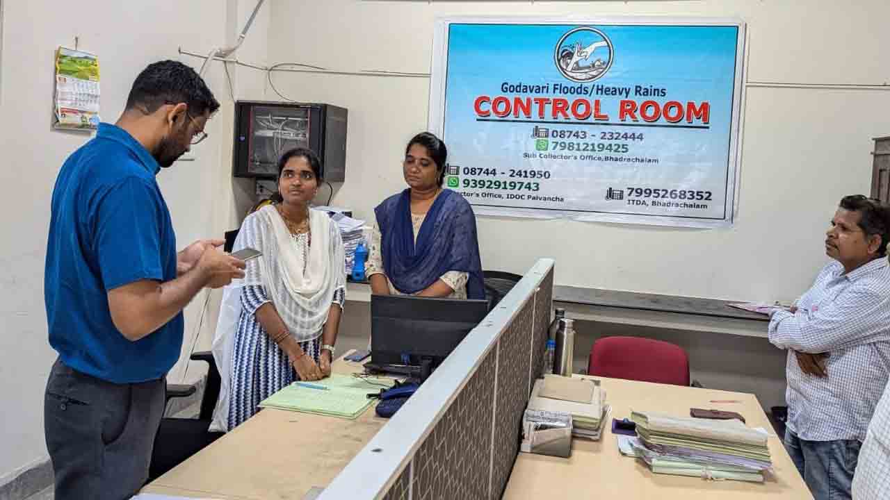 ముంపు ప్రాంత ప్రజలను అప్రమత్తం చేయాలి