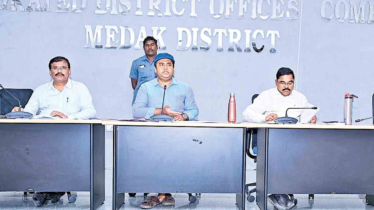 స్థానిక ఎన్నికలకు సన్నద్ధం కావాలి