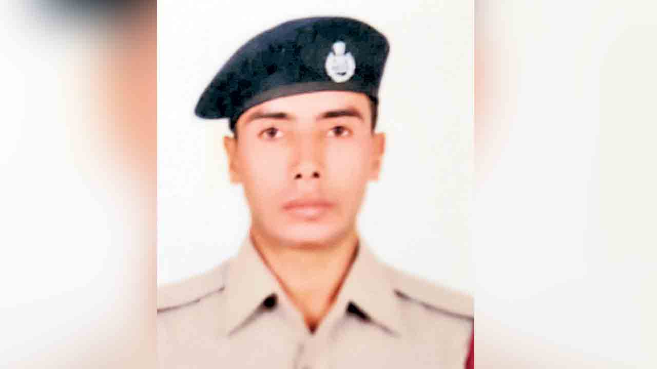 RPSF Constable | ప్రేమ విఫలమై.. కానిస్టేబుల్‌ ఆత్మహత్య