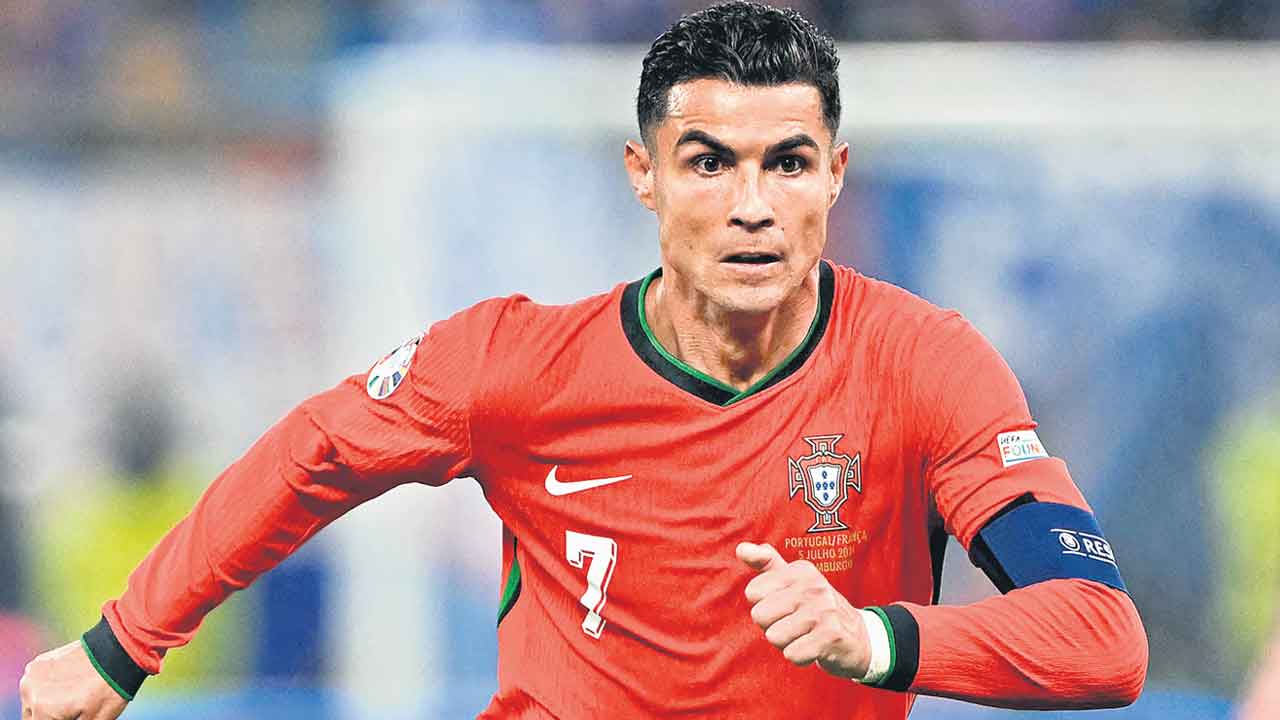 Cristiano Ronaldo | గంటన్నరకే కోటి దాటిన సబ్‌స్ర్కైబర్లు.. యూట్యూబ్‌లో రొనాల్డో తుఫాను
