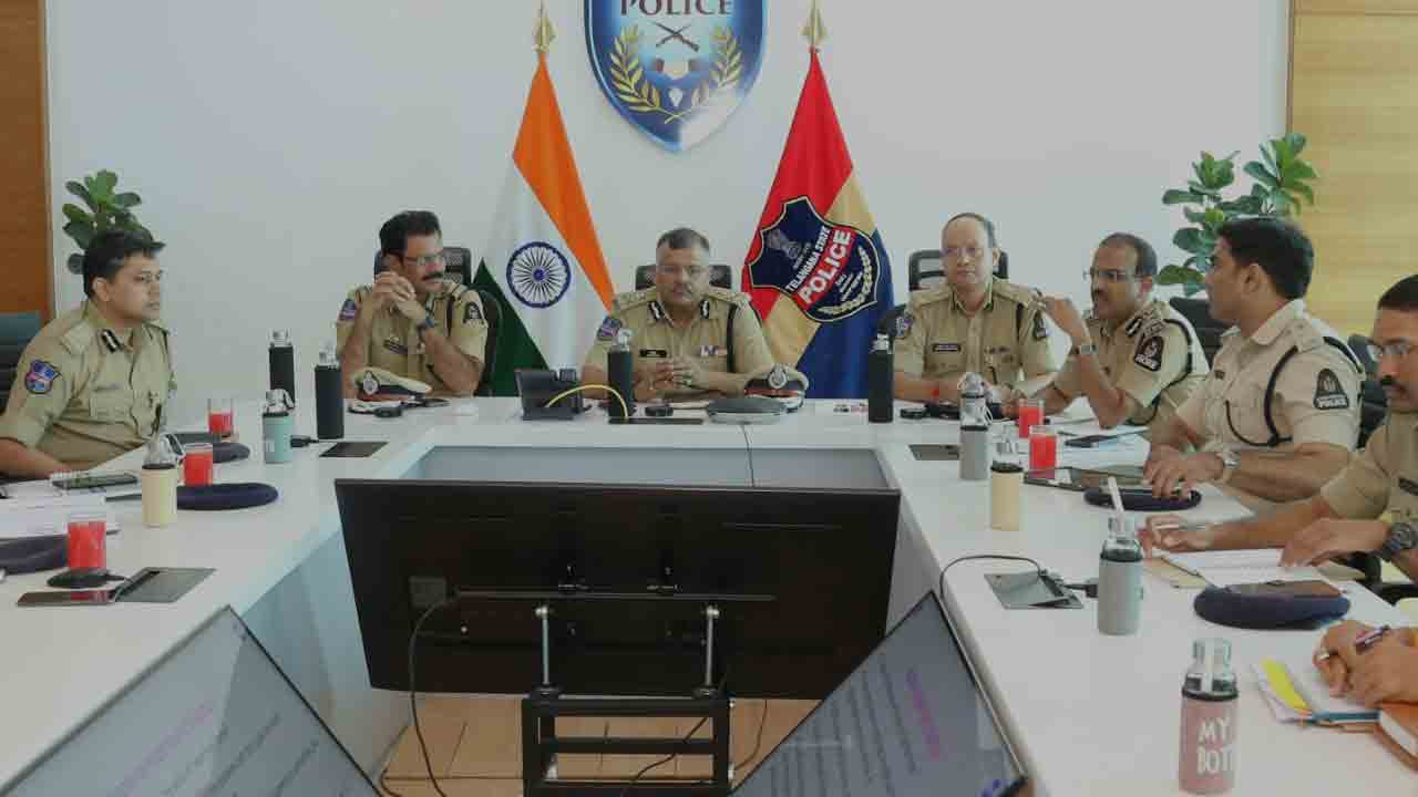 DGP Jitender | హైదరాబాద్‌ నగరంలో ట్రాఫిక్‌ కష్టాలకు చెక్‌ పెట్టాలి : డీజీపీ జితేందర్‌