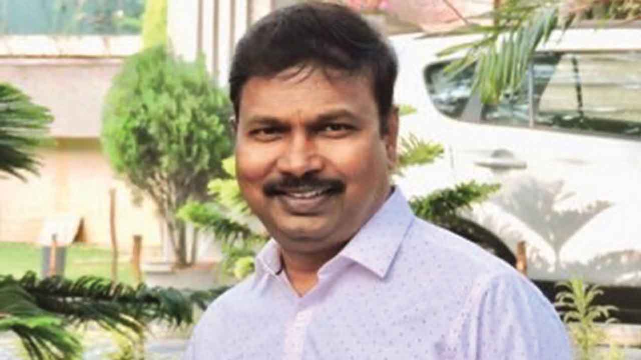 మాజీ డీపీహెచ్‌ ‘గడల’ బదిలీ