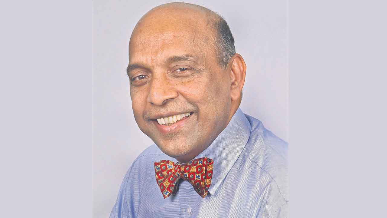 డాక్టర్‌ గుళ్లపల్లికి అరుదైన గౌరవం