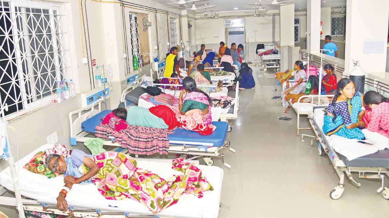 ఉమ్మడి జిల్లాను వణికిస్తున్న జ్వరం
