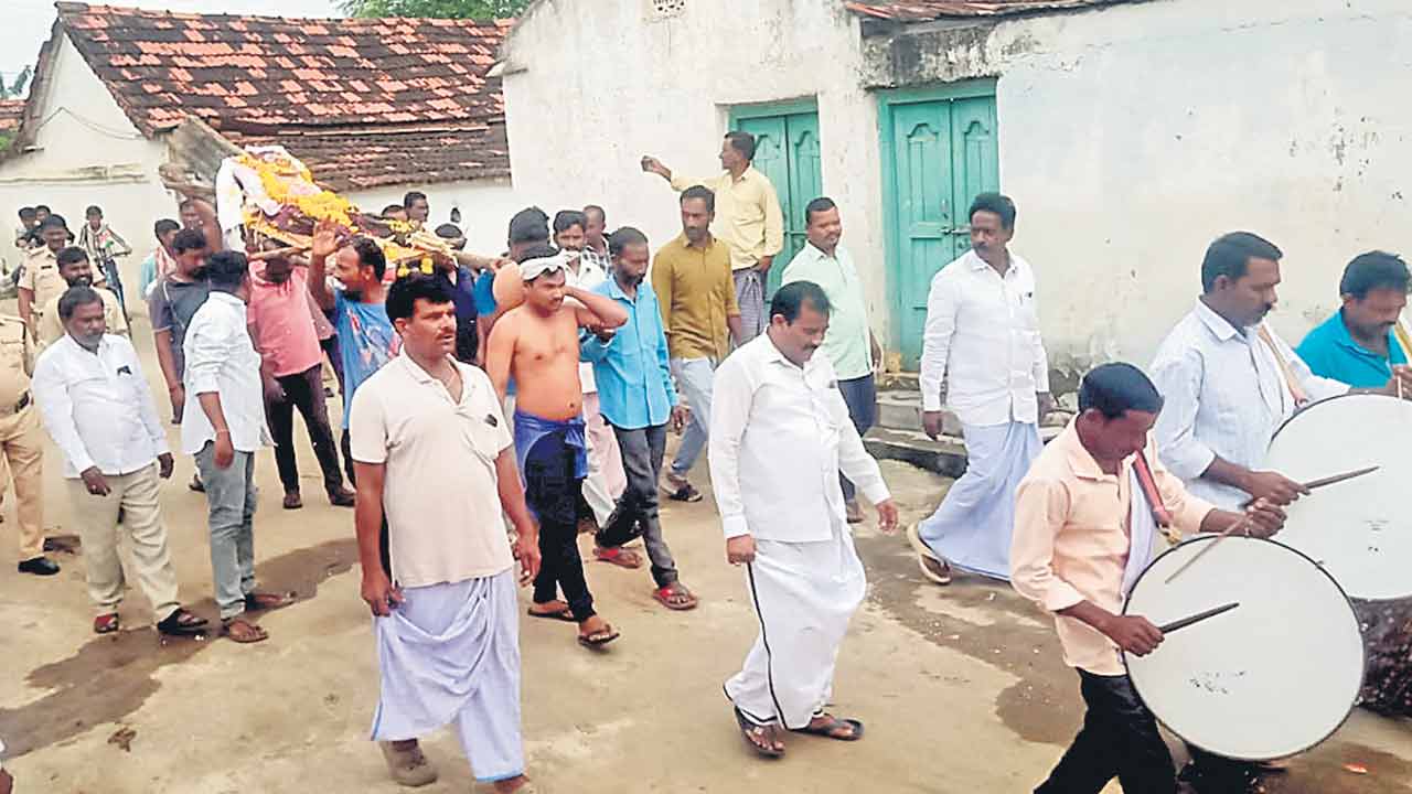 Runa Mafi | మంత్రి శ్రీధర్‌బాబు ఇలాకాలో రైతుకు ధోకా.. ‘నమస్తే’ ఫీల్డ్‌విజిట్‌లో విస్తుపోయే నిజాలు