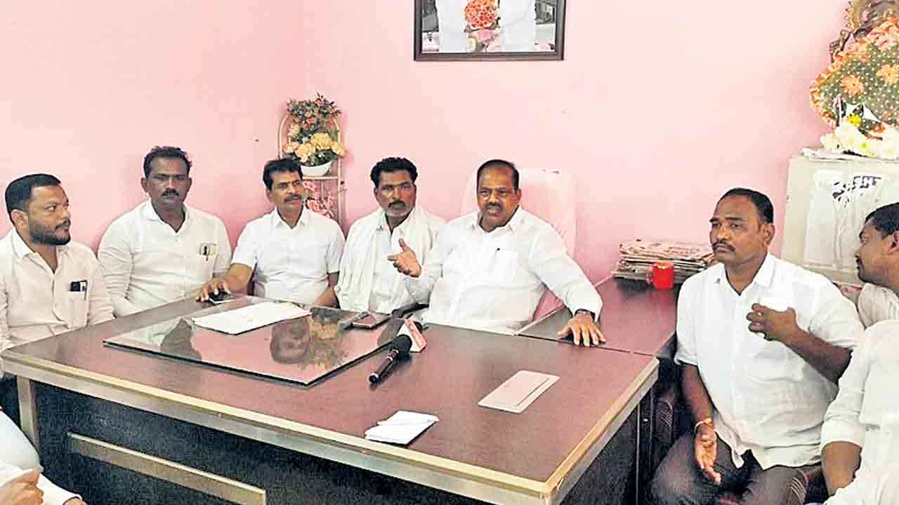 ప్రతి రైతుకూ రుణమాఫీ చేయాలి