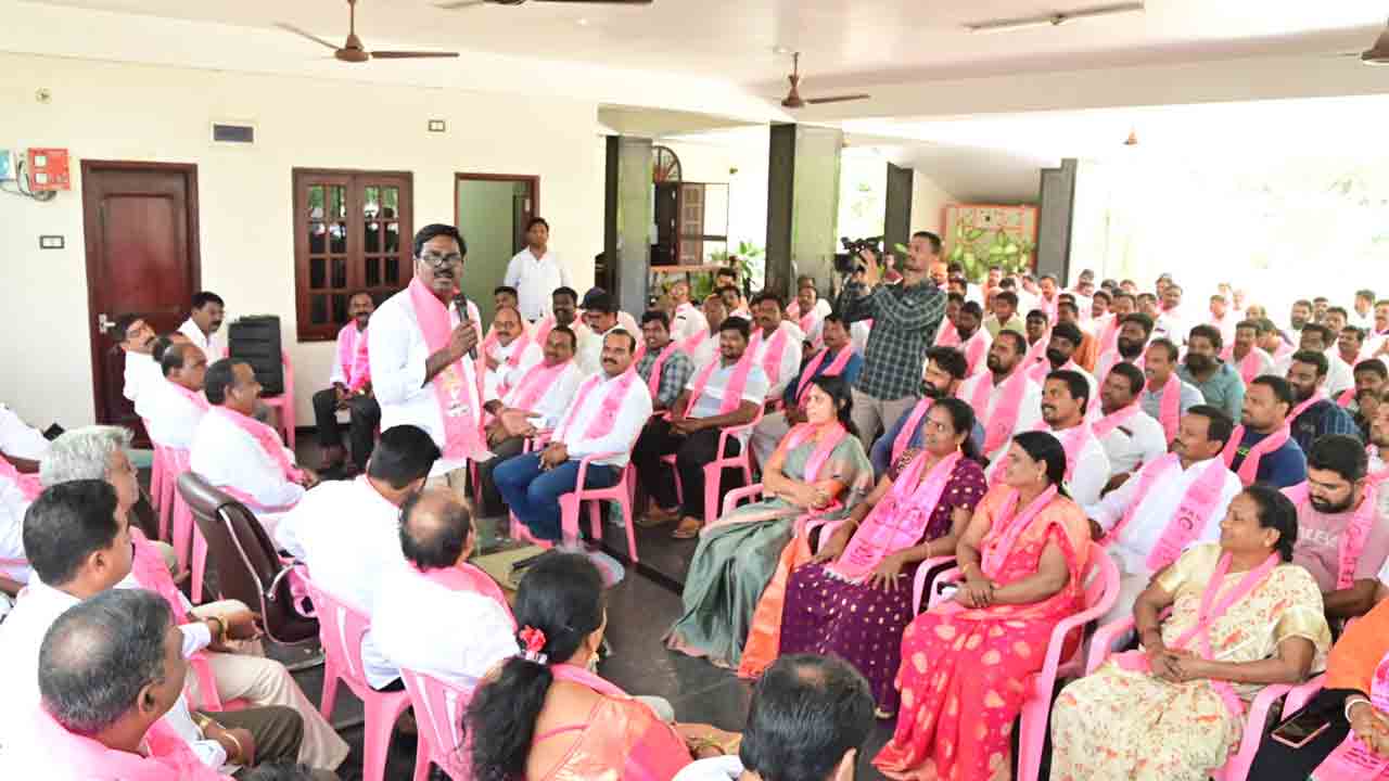 కార్యకర్తలే పార్టీకి అండ..