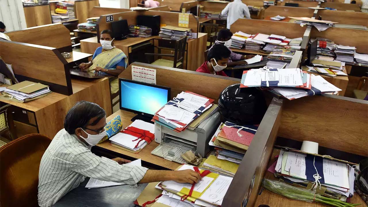 Employees Relieve | తెలంగాణ ఉద్యోగులను రిలీవ్‌ చేసిన ఏపీ సర్కారు