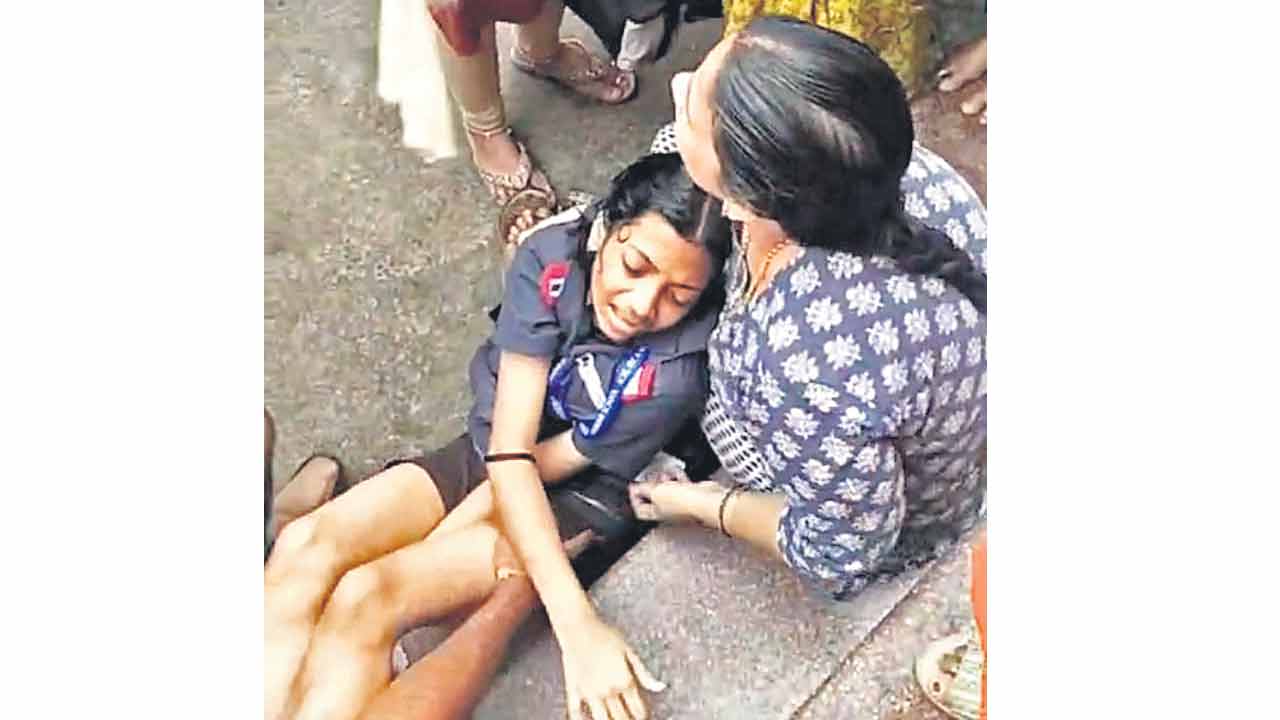 Hyderabad | హబ్సిగూడలో దూసుకొచ్చిన లారీ.. ఆరో తరగతి విద్యార్థిని మృతి