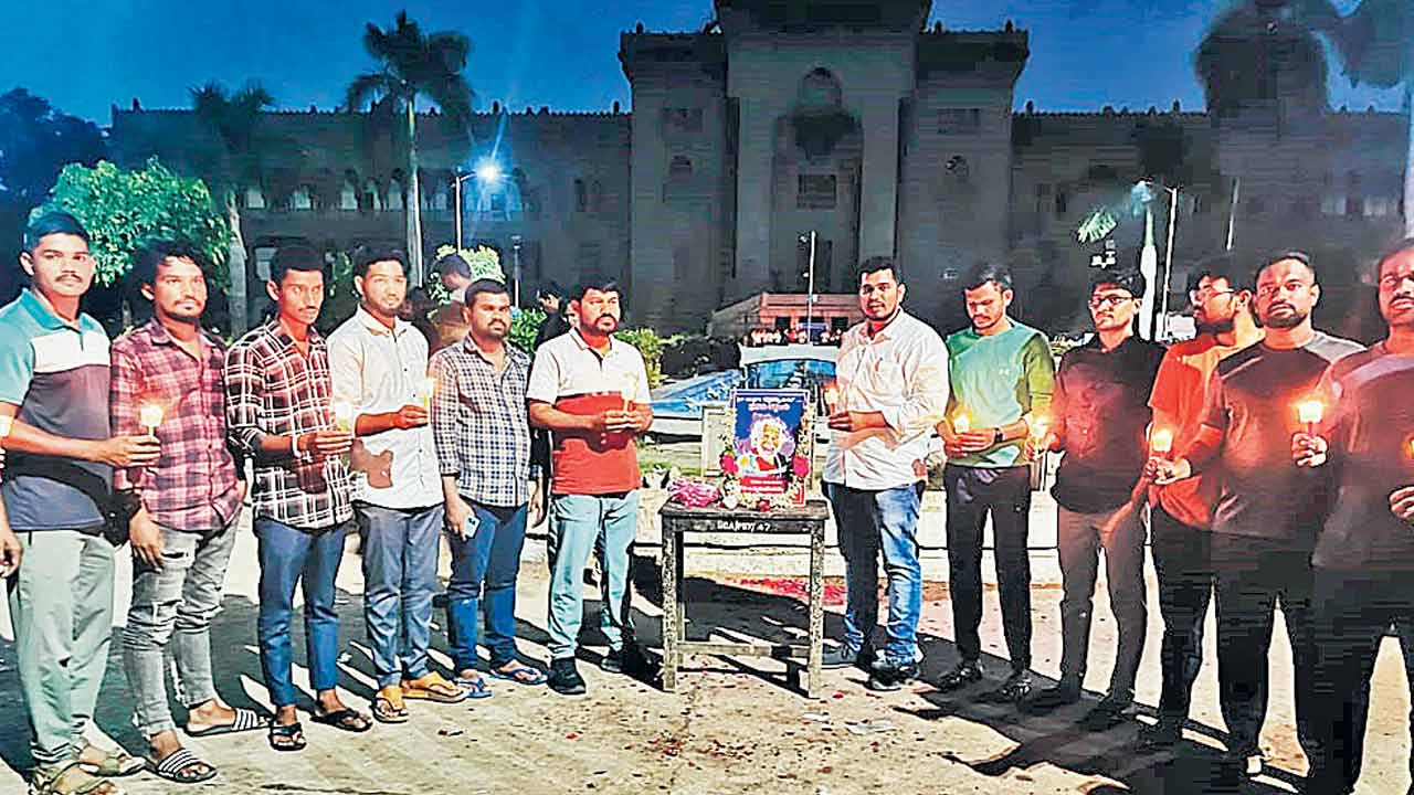 తెలంగాణ సమాజానికి గద్దర్‌ ఓ చైతన్య స్ఫూర్తి