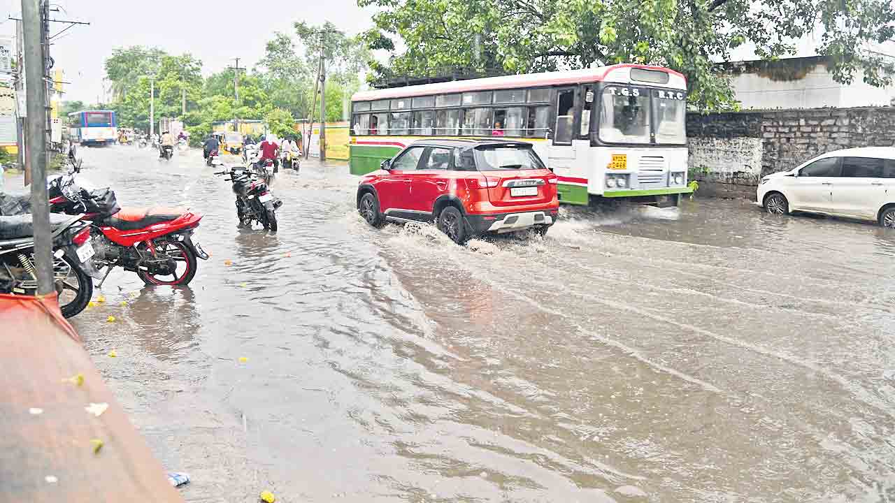 ఉమ్మడి జిల్లాలో జోరువాన