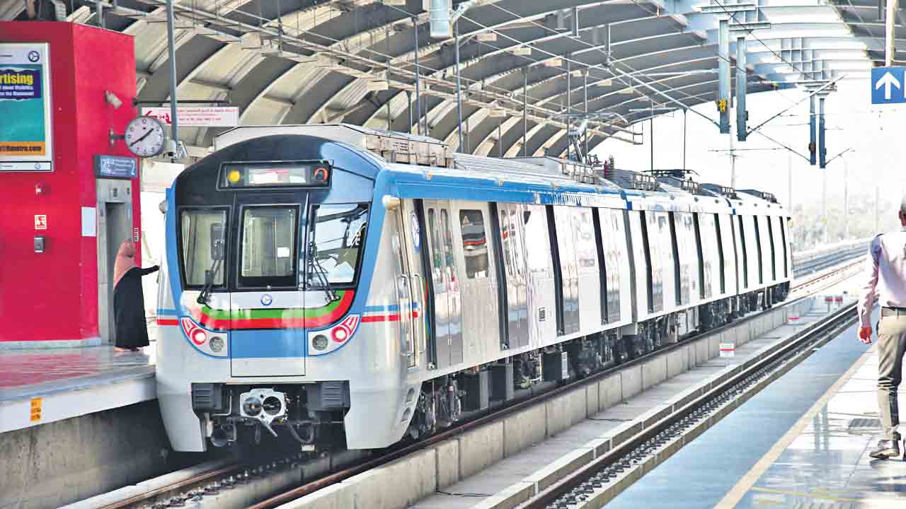 కత్తిమీద సాములా.. పాతబస్తీకి మెట్రో..