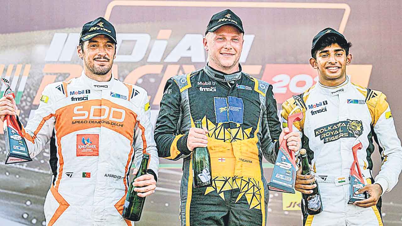 IRL | చెన్నైలో ఘనంగా మొదలైన ఇండియన్‌ రేసింగ్‌ లీగ్‌