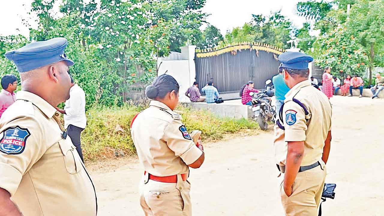 Janwada Farmhouse | జన్వాడలో రెండో రోజూ హైడ్రామా.. కూల్చేస్తారని జోరుగా ప్రచారం