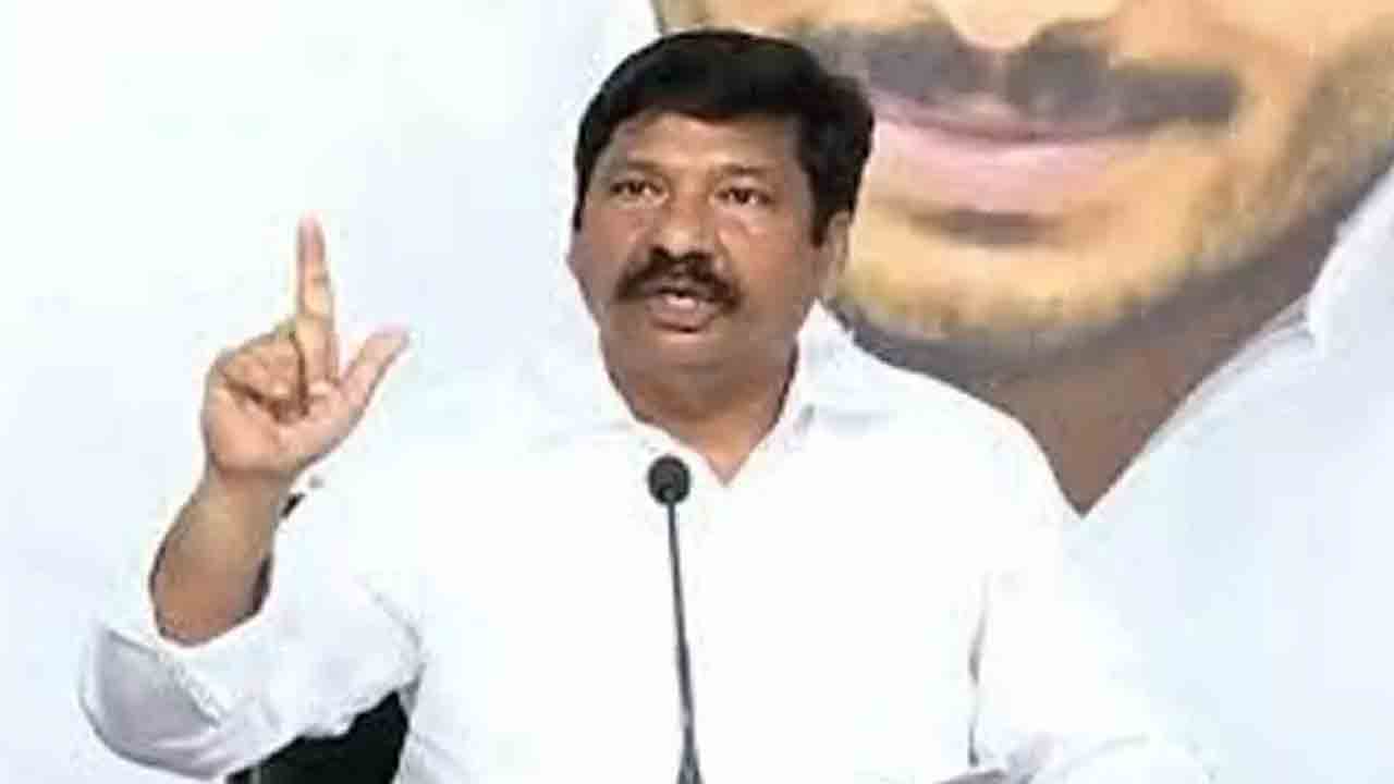 Jogu Ramesh | నా కొడుకు అమాయకుడు.. అక్రమ కేసులు పెట్టి  జైలుకు పంపారు : మాజీ మంత్రి జోగి రమేశ్