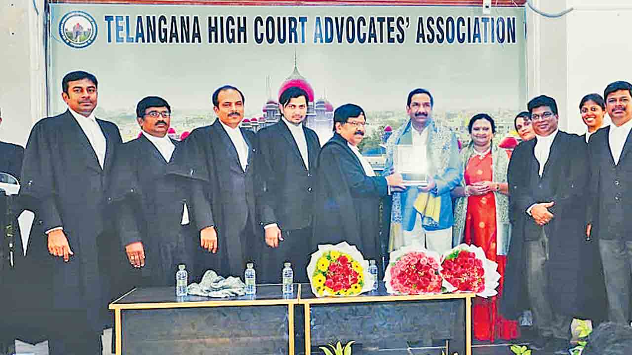 జస్టిస్‌ సాంబశివరావుకు వీడోలు