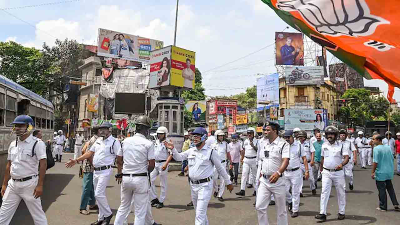 Kolkata Protests | కోల్‌కతా ఘటనపై మహిళల నిరసన : లాకెట్ ఛటర్జీ సహా పలువురి అరెస్ట్‌