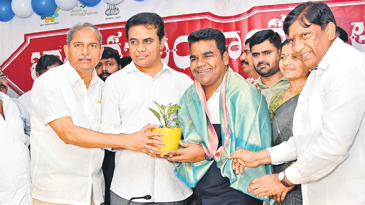 Balagam | ఉత్తమ చిత్రంగా బలగం.. సినీ చరిత్రలోనే మైలురాయి: కేటీఆర్‌