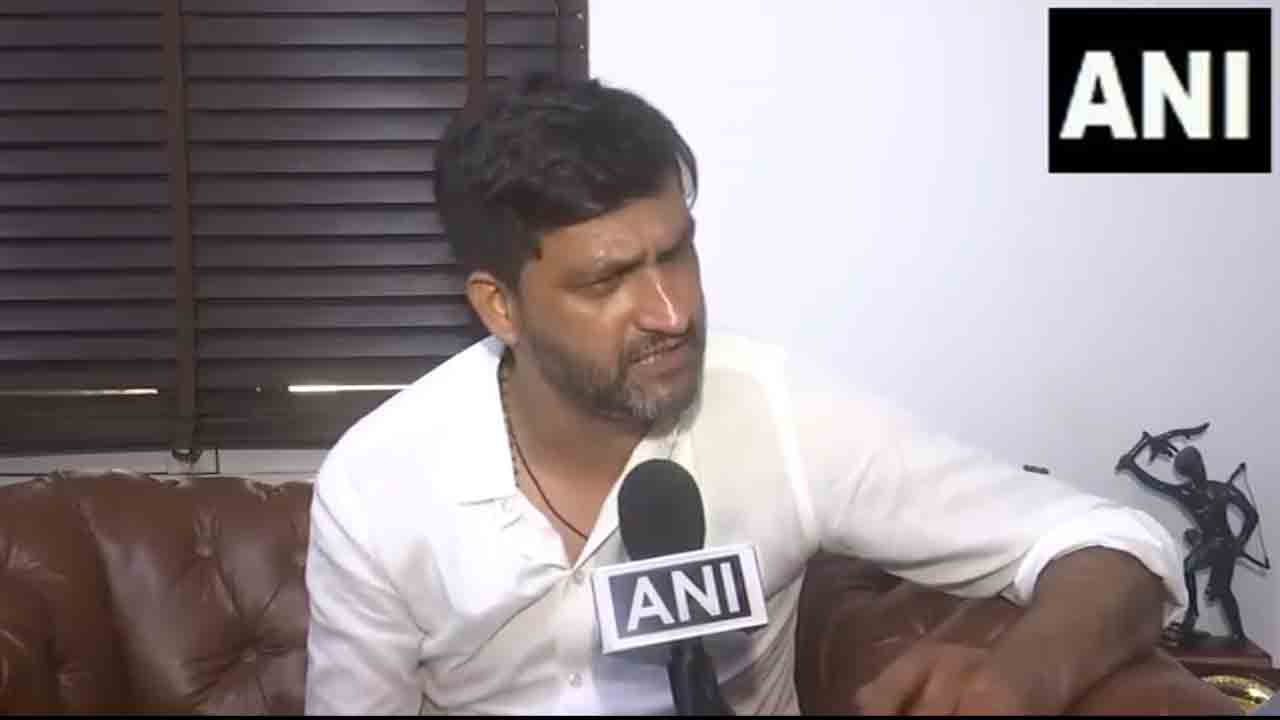 RSS | కాలేజ్‌ పాఠ్యాంశాల్లో ఆరెస్సెస్‌ నేతల పుస్తకాల జోడింపుపై విపక్షం ఫైర్‌