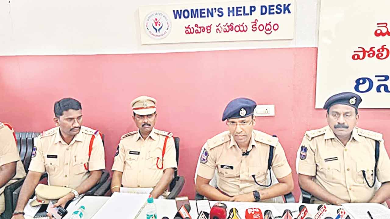 ఒకే ఒక్కడు.. 20 బైక్‌లు చోరీ