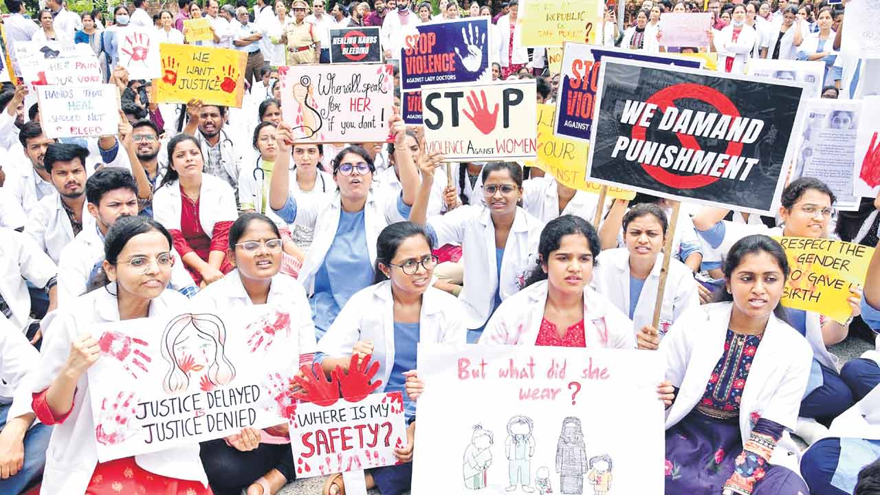 న్యాయం కోసం వైద్యుల కదం