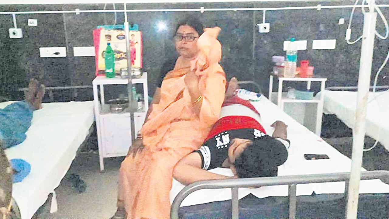 అంధకారంలో ‘ఖని’ దవాఖాన