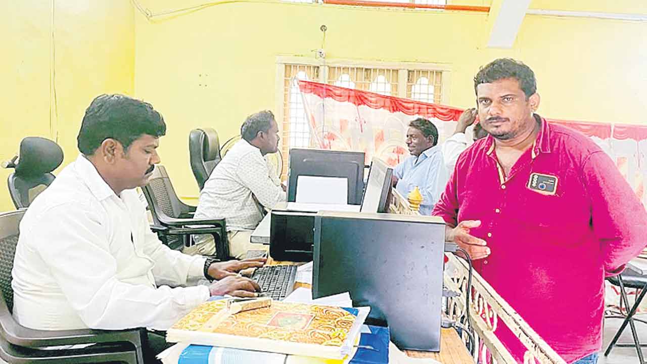 ఆరు గ్యారెంటీలు ఉత్తమాటలేనా..?