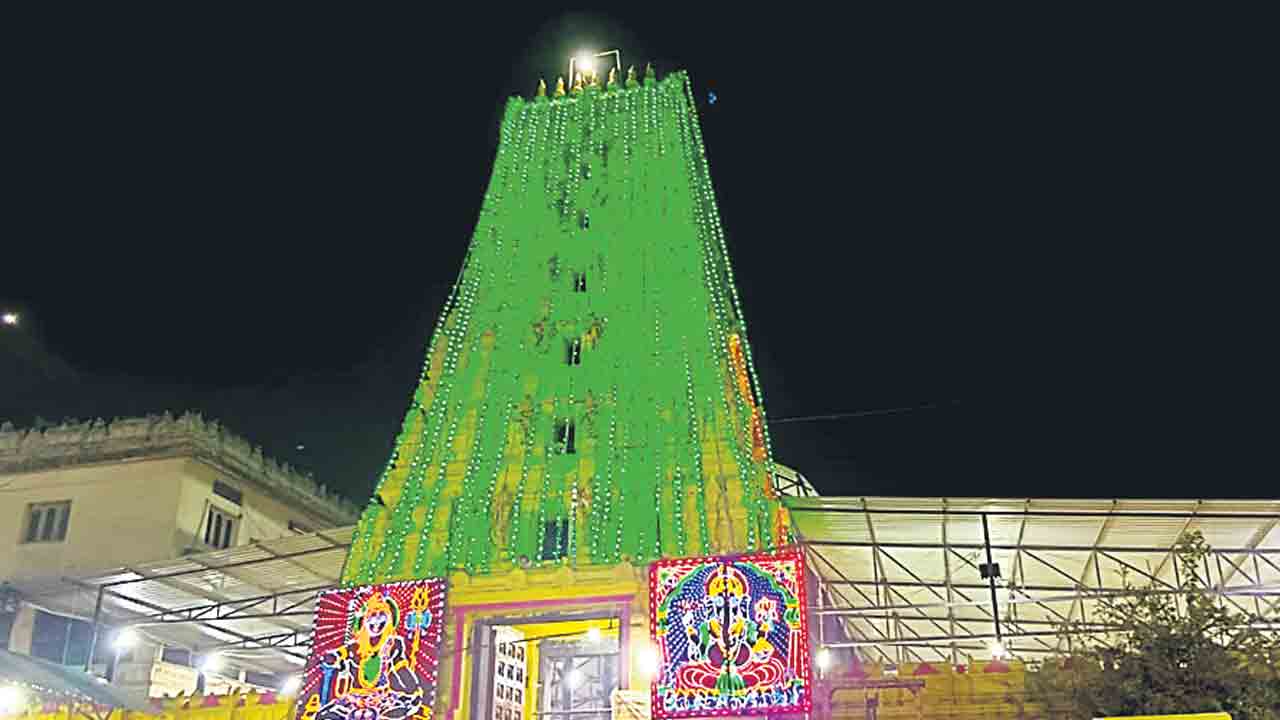 చైర్మన్‌ పదవికి పోటాపోటీ