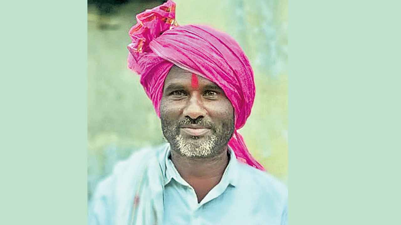 అప్పుల బాధతో రైతు ఆత్మహత్య