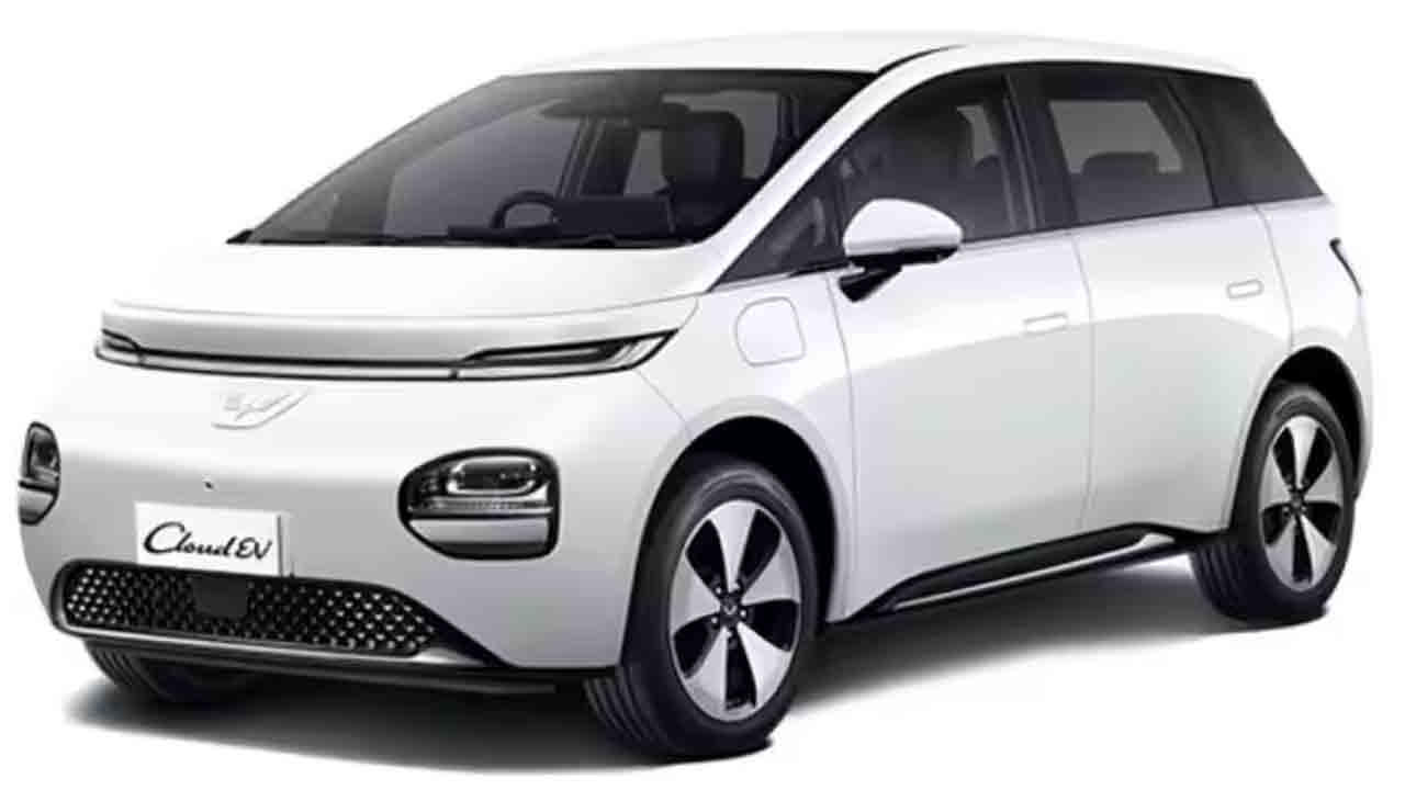 MG Windsor EV | త్వరలో భారత్ మార్కెట్లోకి ఎంజీ మోటార్స్ మూడో ఈవీ కారు.. రూ.20 లక్షల్లోపు ధరకే లభ్యం..!