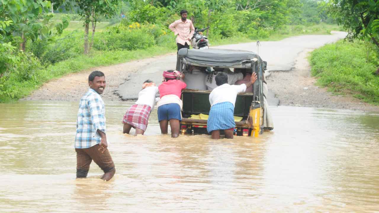 భారీష్‌… ఉమ్మడి జిల్లాలో వర్షం