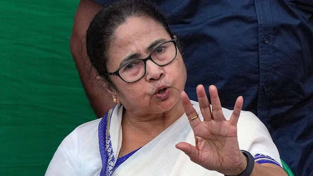 Mamata Banerjee | ఆ హంతకుడిని ఉరితీసేందుకు కూడా వెనుకాడం : మమతా బెనర్జి