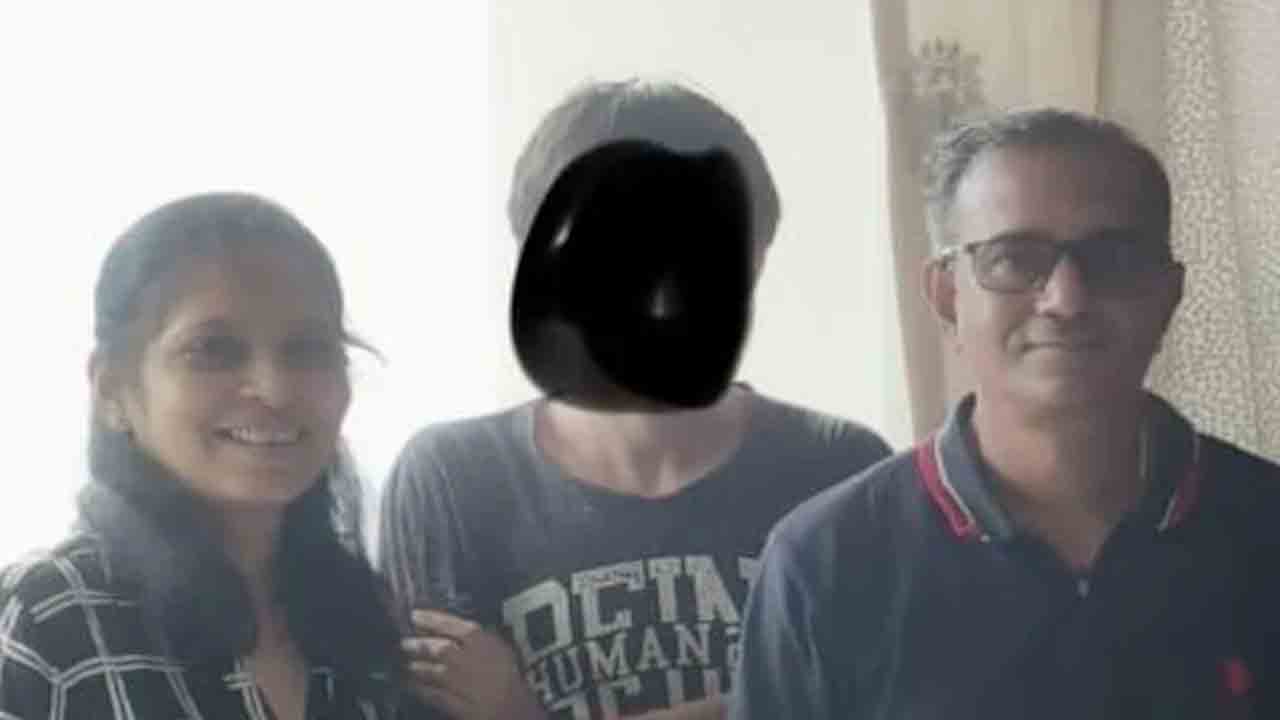 Man Kills Wife and Dies | ఇంట్లో భార్యను చంపి.. బిల్డింగ్‌పై నుంచి దూకి వ్యక్తి ఆత్మహత్య