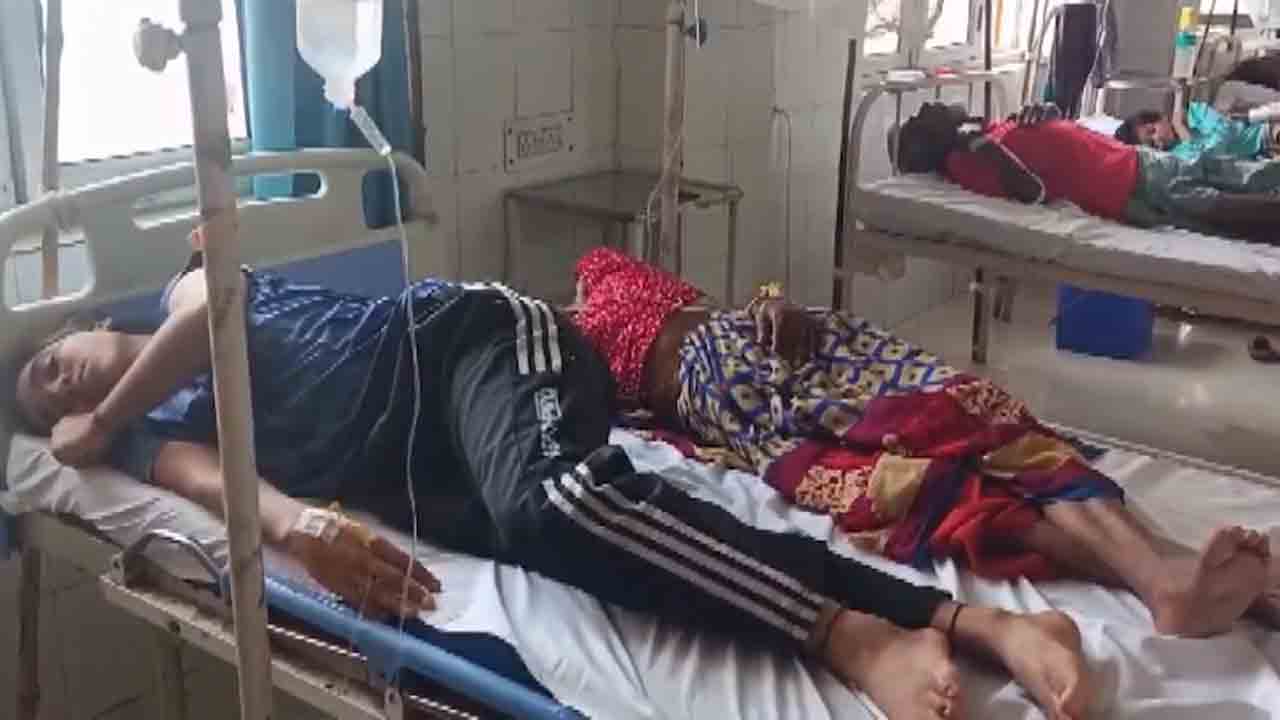 Mathura | కృష్ణాష్టమి వేళ.. వడలు తిన్న 50 మందికి అస్వస్థత