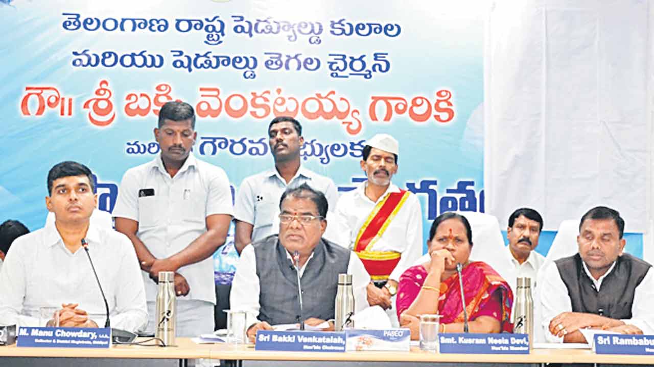 ఎస్సీ, ఎస్టీ అట్రాసిటీ కేసులపై స్పందించాలి