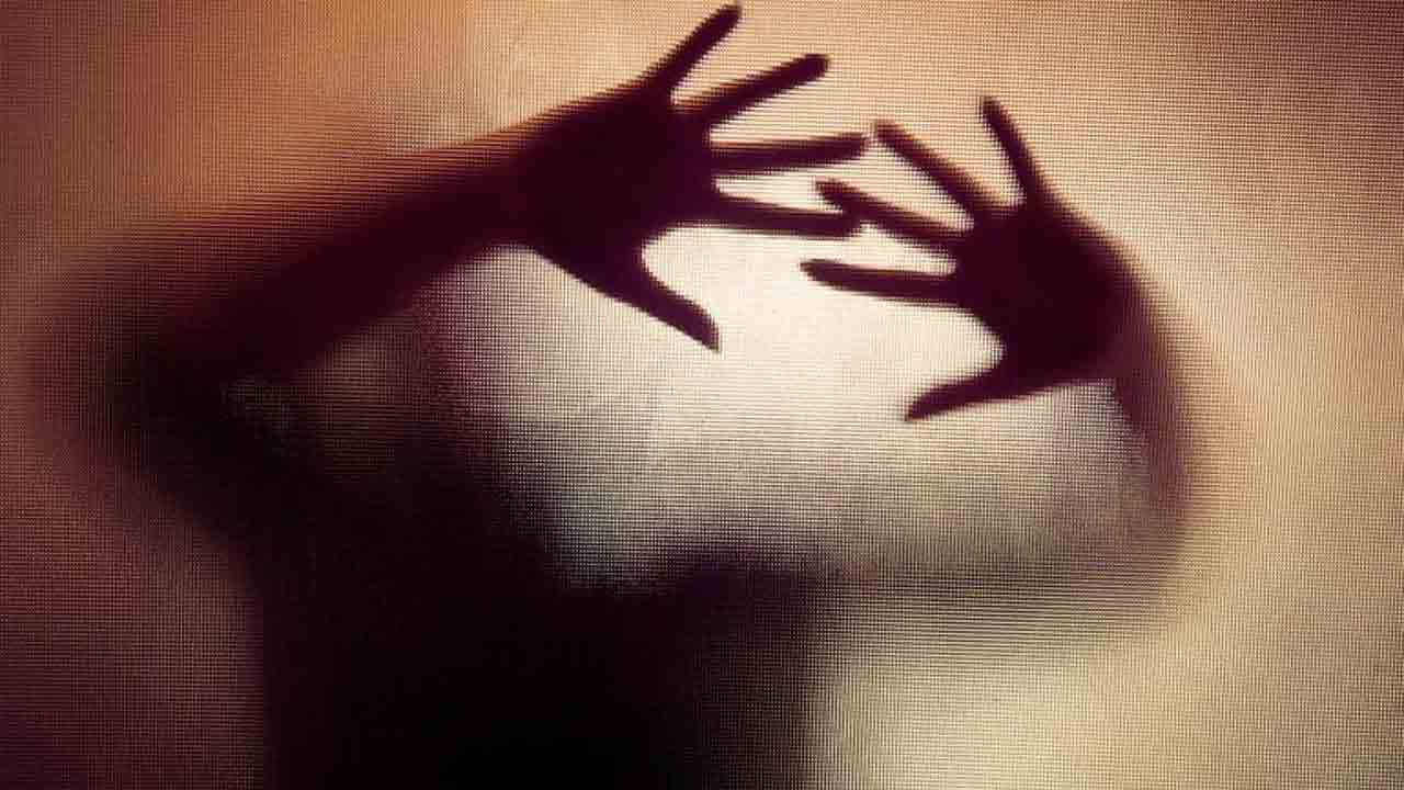 Dehradun | డెహ్రాడూన్‌లో దారుణం.. బస్సులో బాలికపై గ్యాంగ్‌రేప్‌